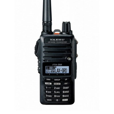 Радиостанция авиационного диапазона YAESU FTA-250L